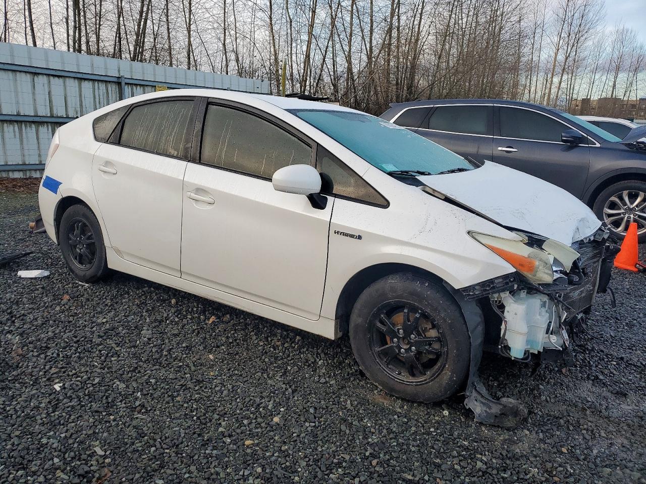 2013 TOYOTA PRIUS photo 4