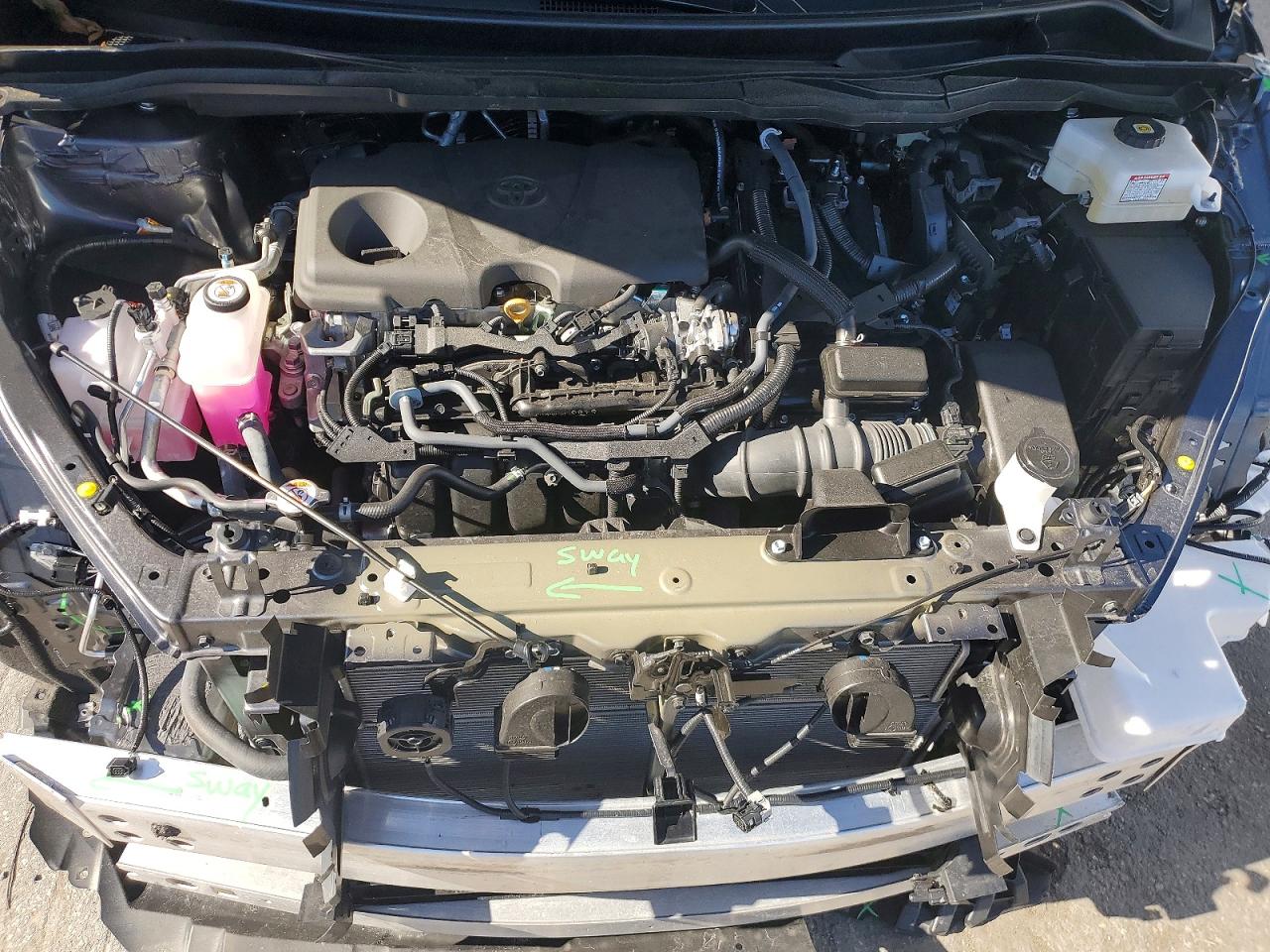 2025 TOYOTA SIENNA XLE photo 12