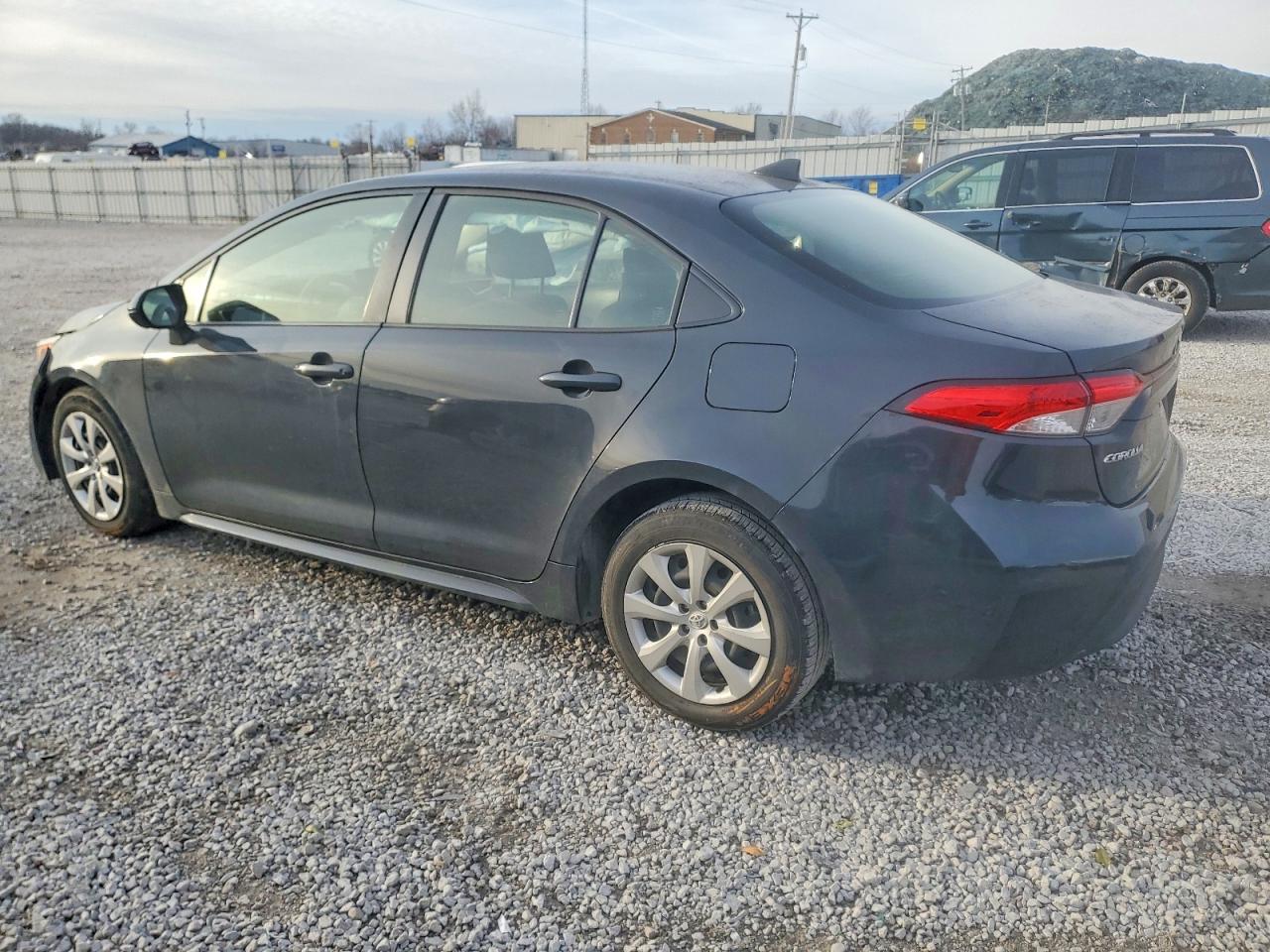 2024 TOYOTA COROLLA LE photo 2