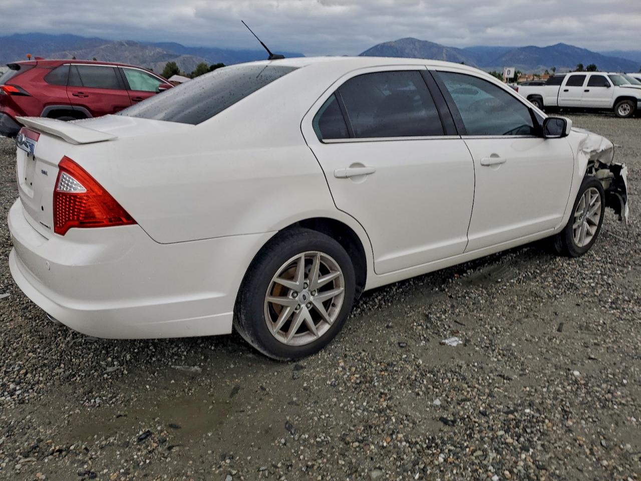 2011 FORD FUSION SEL photo 3
