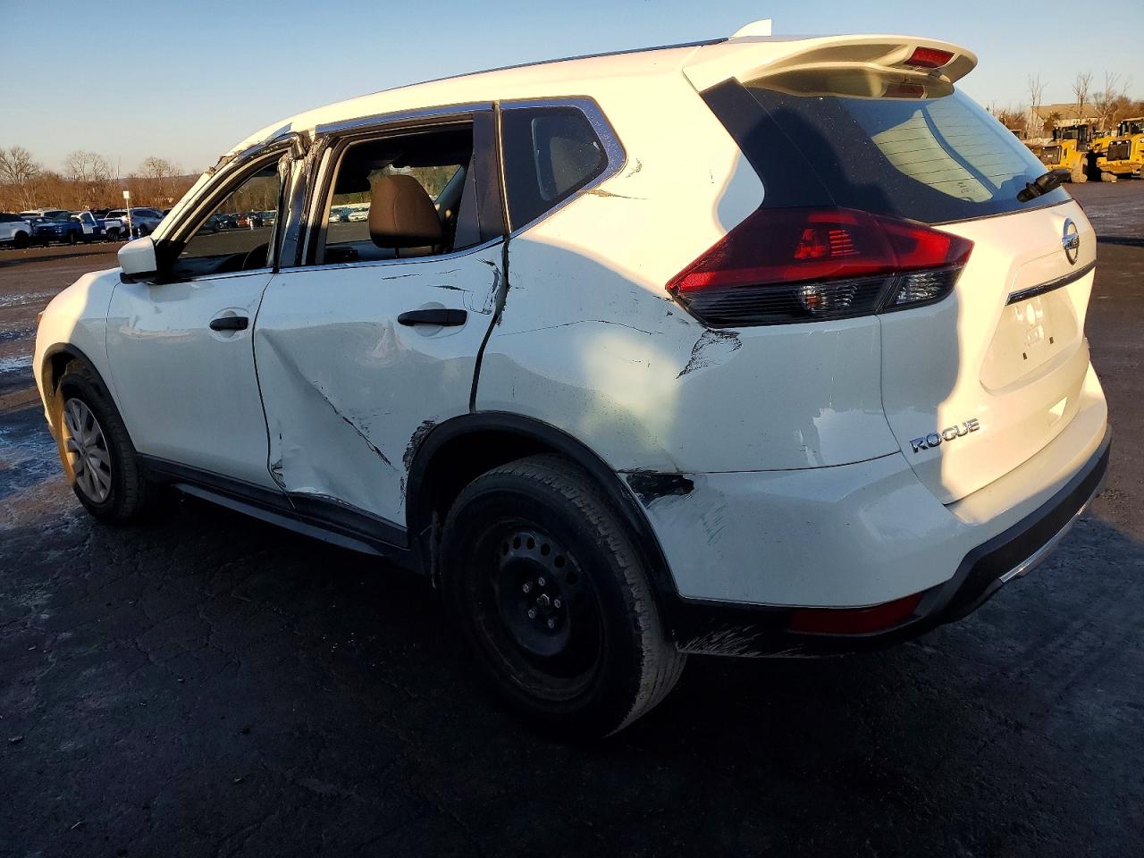 2020 NISSAN ROGUE S photo 2