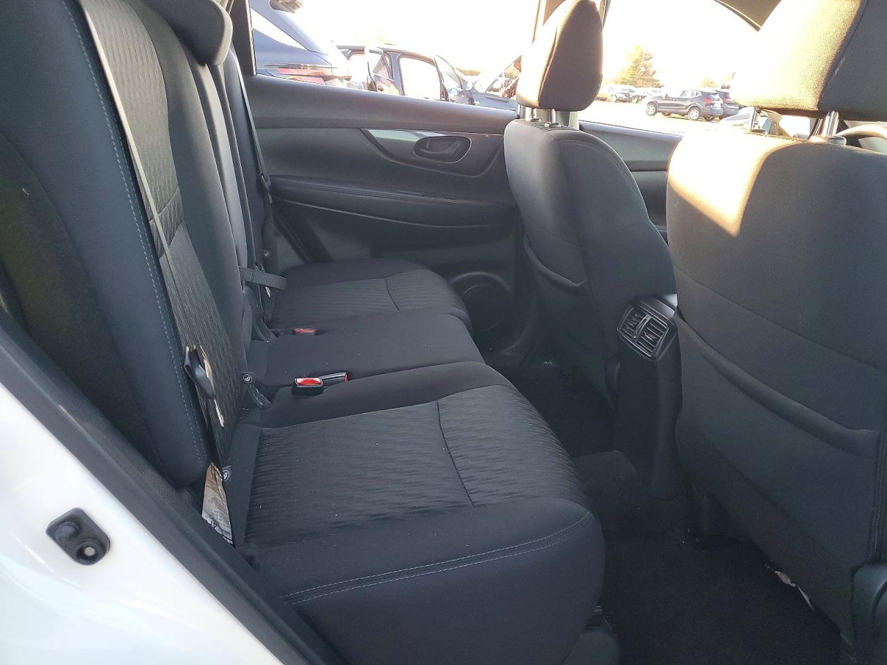 2020 NISSAN ROGUE S photo 11