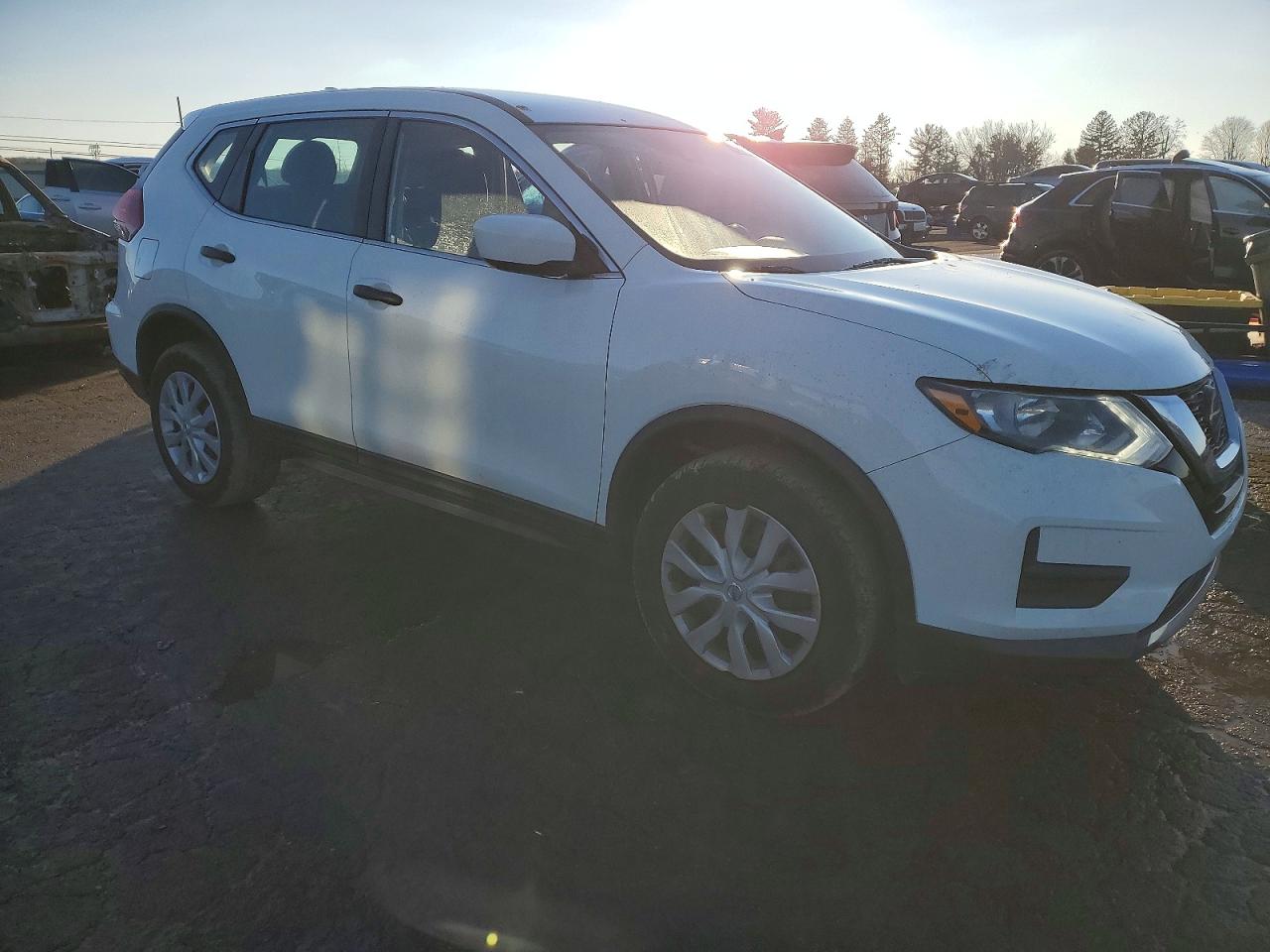 2020 NISSAN ROGUE S photo 4