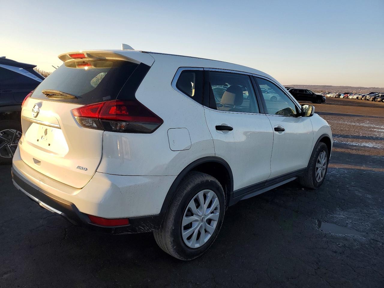 2020 NISSAN ROGUE S photo 3