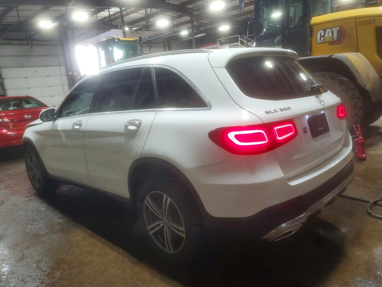 2020 MERCEDES-BENZ GLC 300 4MATIC photo 2