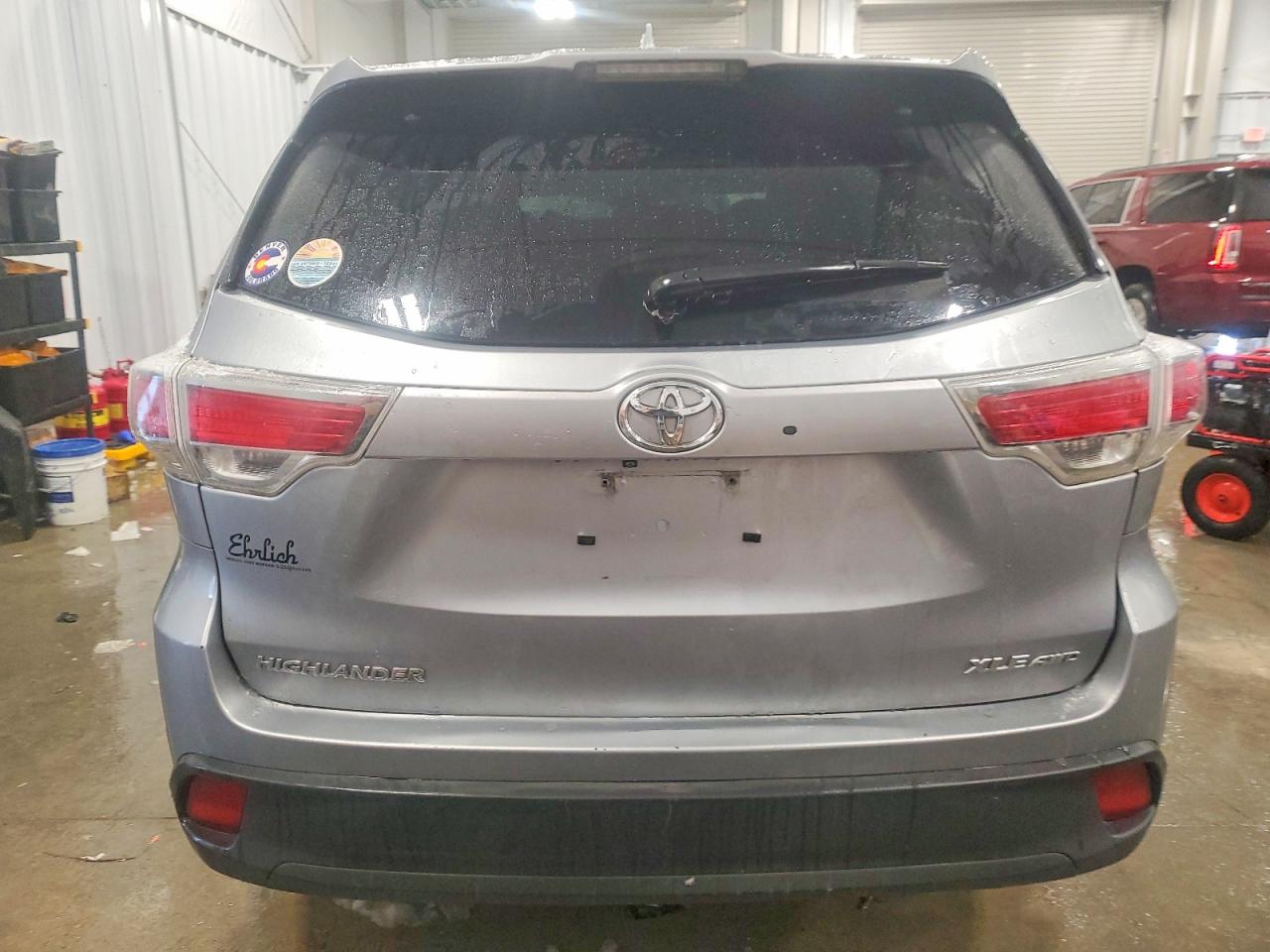 2014 TOYOTA HIGHLANDER XLE photo 6