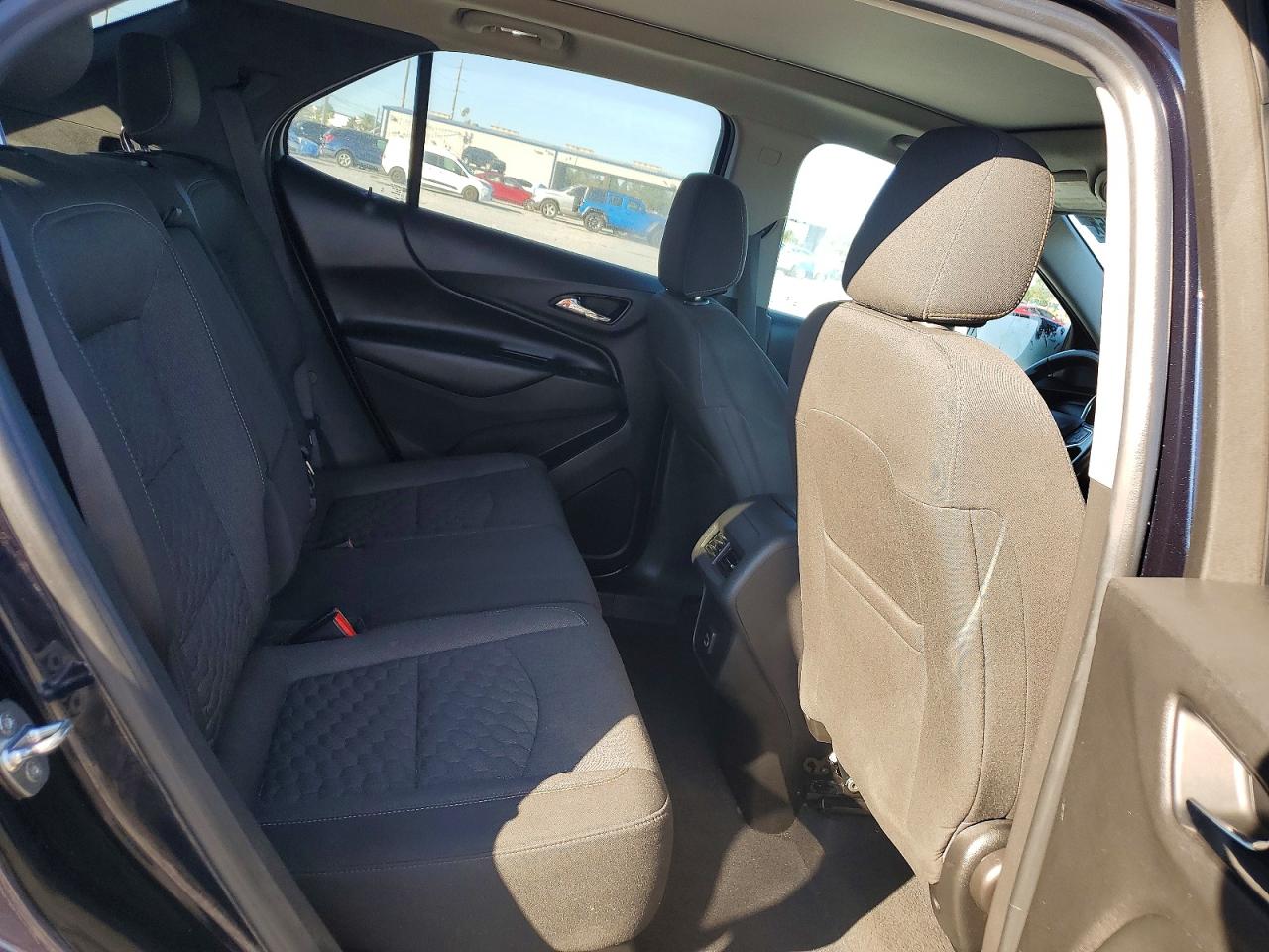 2020 CHEVROLET EQUINOX LT photo 11