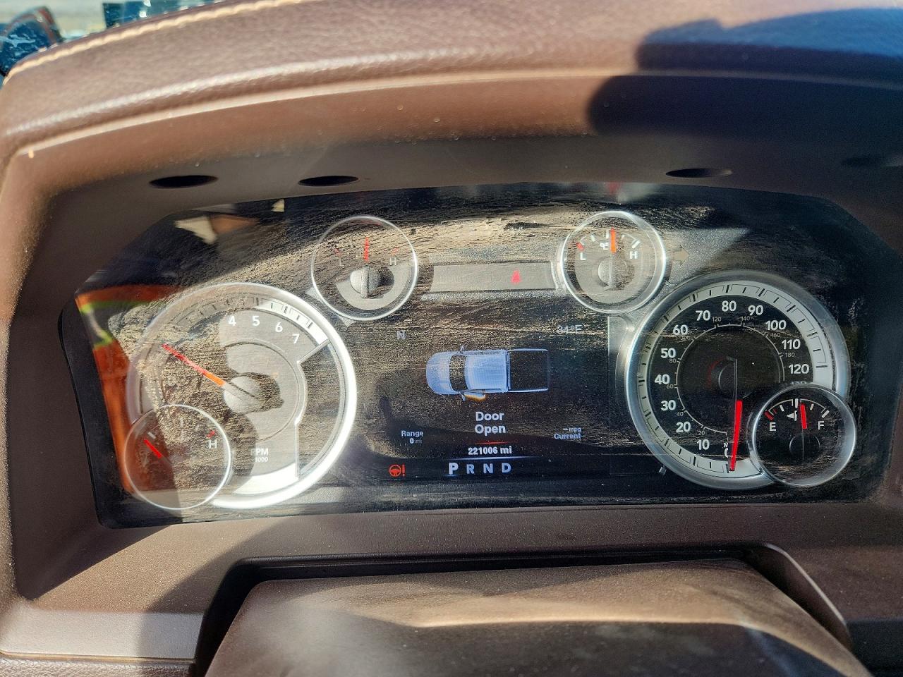 2014 RAM 1500 LARAMIE photo 9