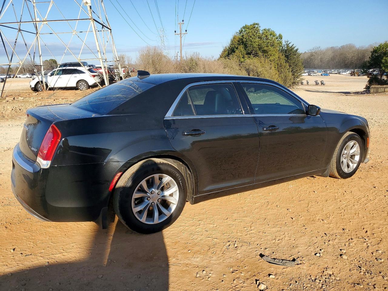 2015 CHRYSLER 300 LIMITED photo 3