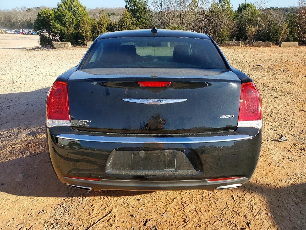 2015 CHRYSLER 300 LIMITED photo 6