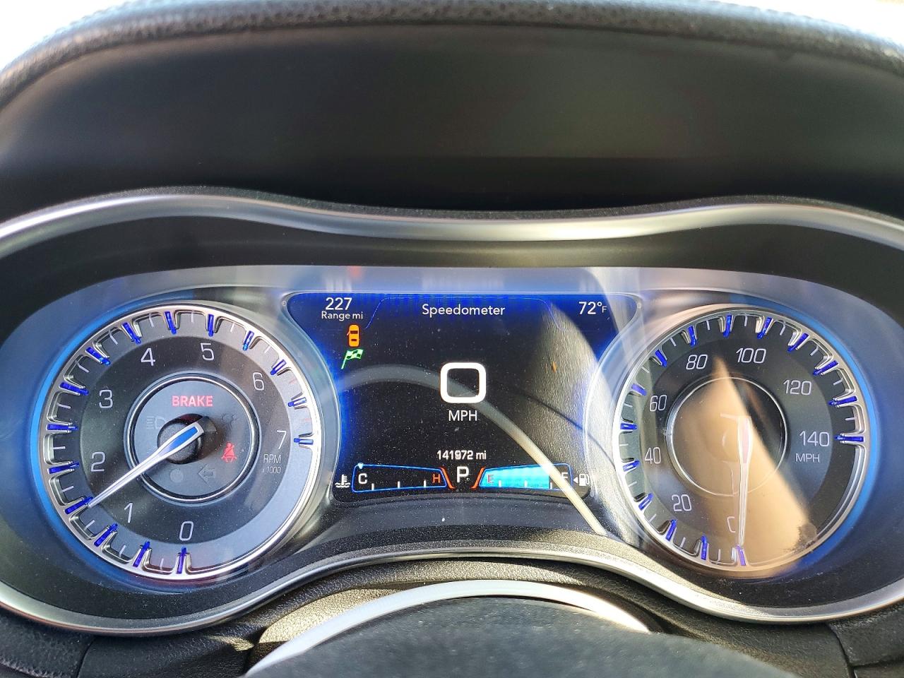 2015 CHRYSLER 300 LIMITED photo 9