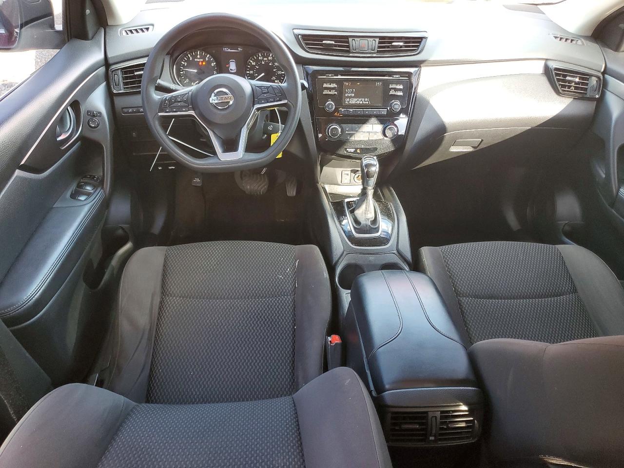 2018 NISSAN ROGUE SPORT S photo 8