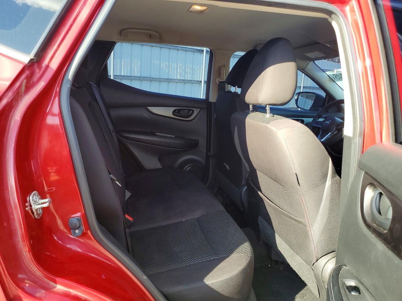 2018 NISSAN ROGUE SPORT S photo 11