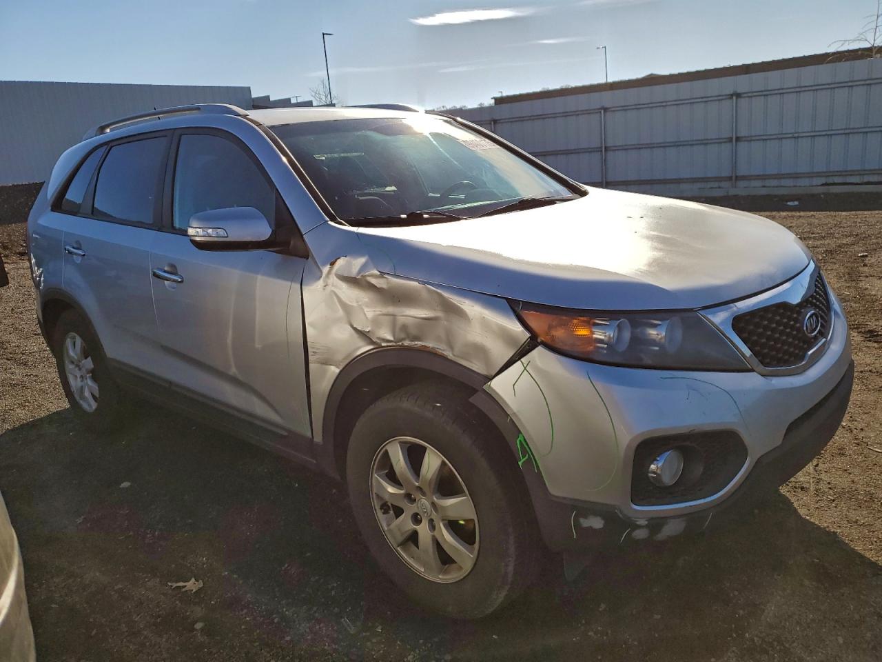 2012 KIA SORENTO BASE photo 4