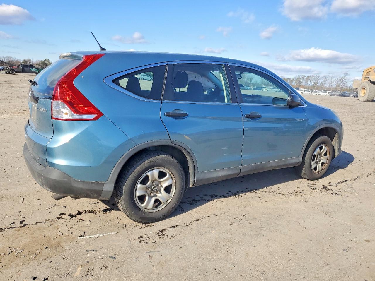 2014 HONDA CR-V LX photo 5
