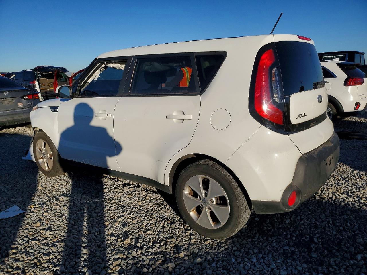 2016 KIA SOUL BASE photo 2