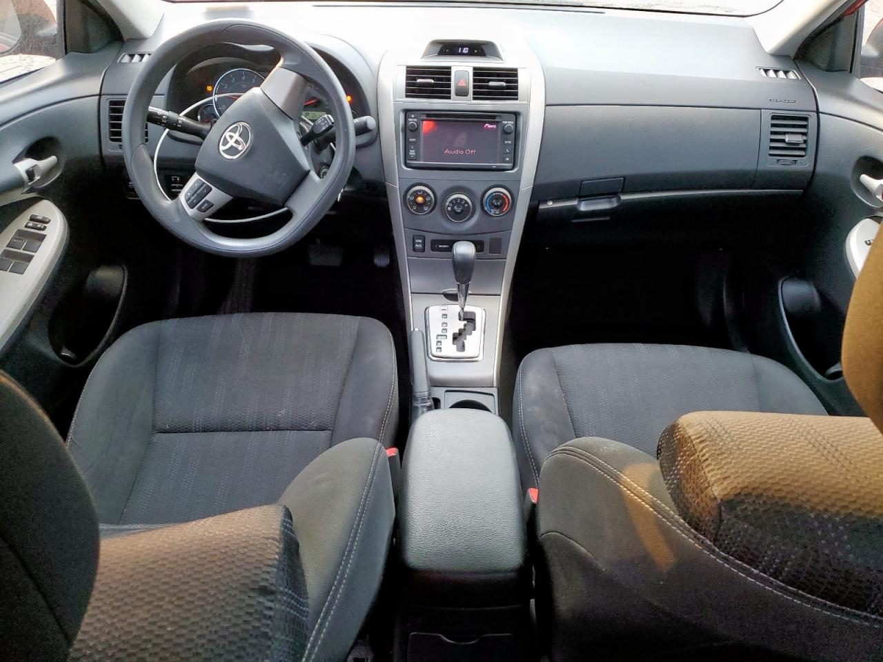 2013 TOYOTA COROLLA BASE photo 8