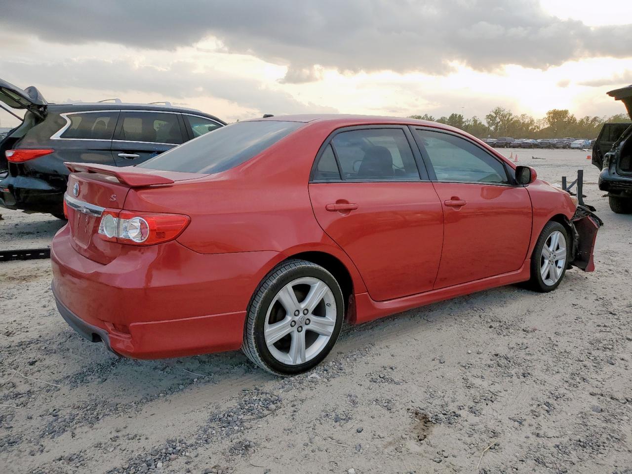 2013 TOYOTA COROLLA BASE photo 3