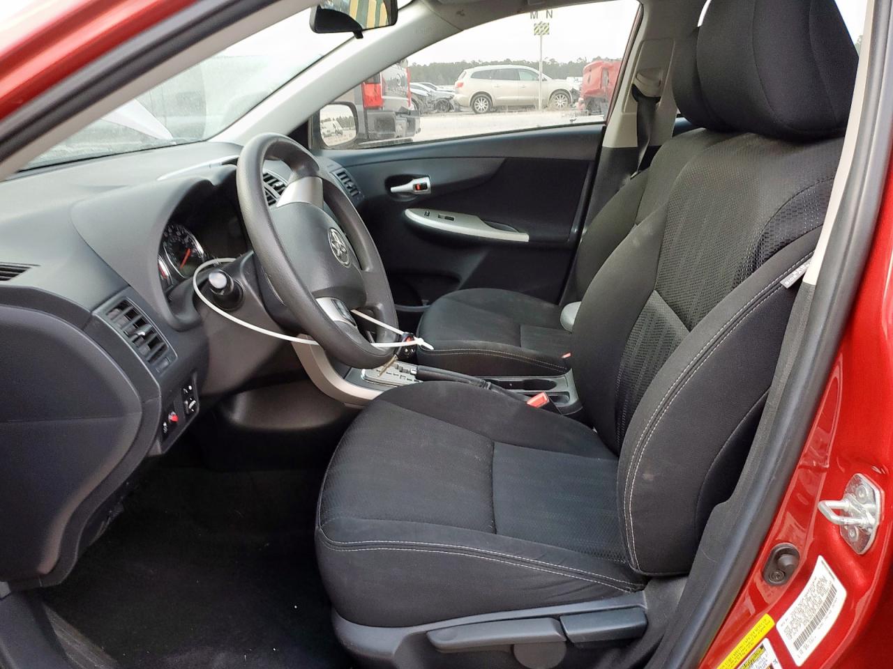2013 TOYOTA COROLLA BASE photo 7