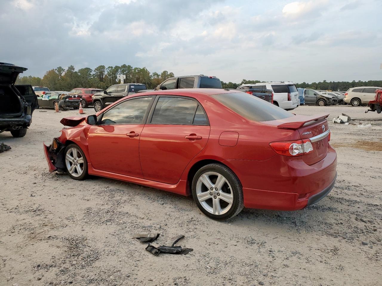 2013 TOYOTA COROLLA BASE photo 2
