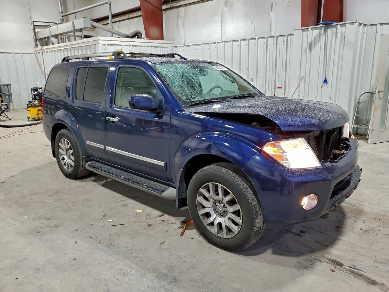 2011 NISSAN PATHFINDER S photo 4