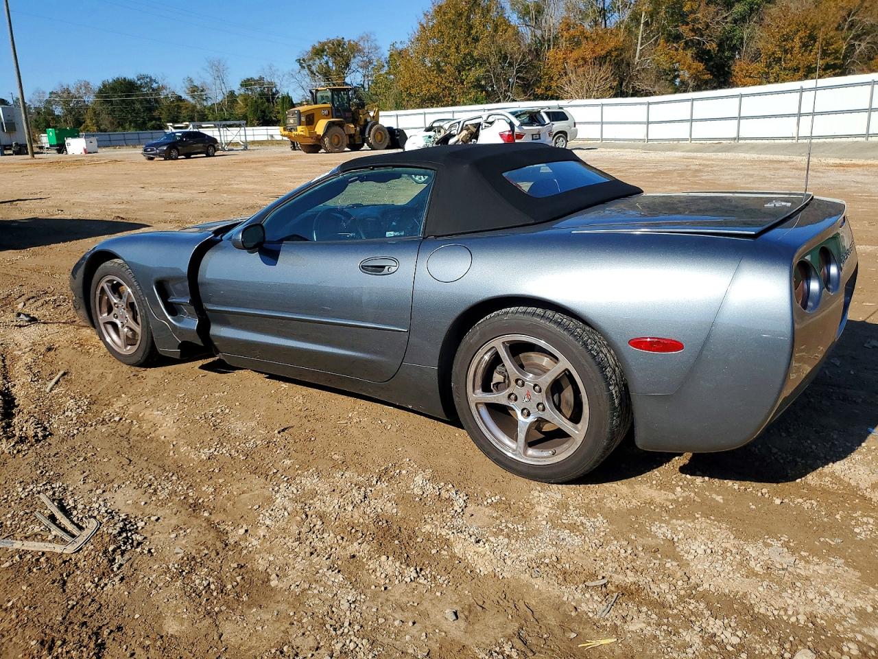 2003 CHEVROLET CORVETTE photo 2