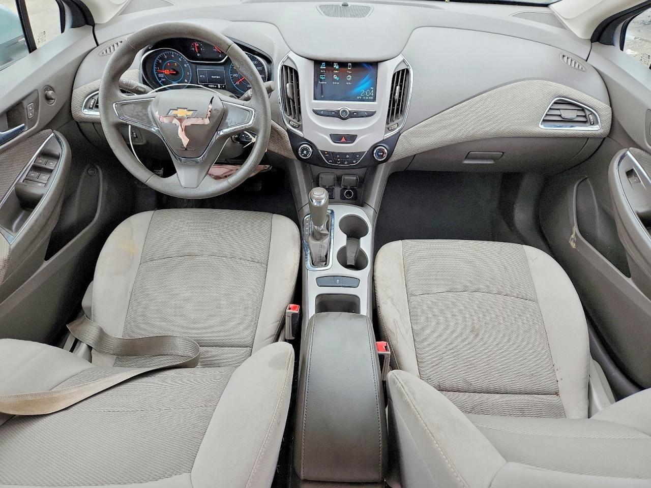 2017 CHEVROLET CRUZE LS photo 8
