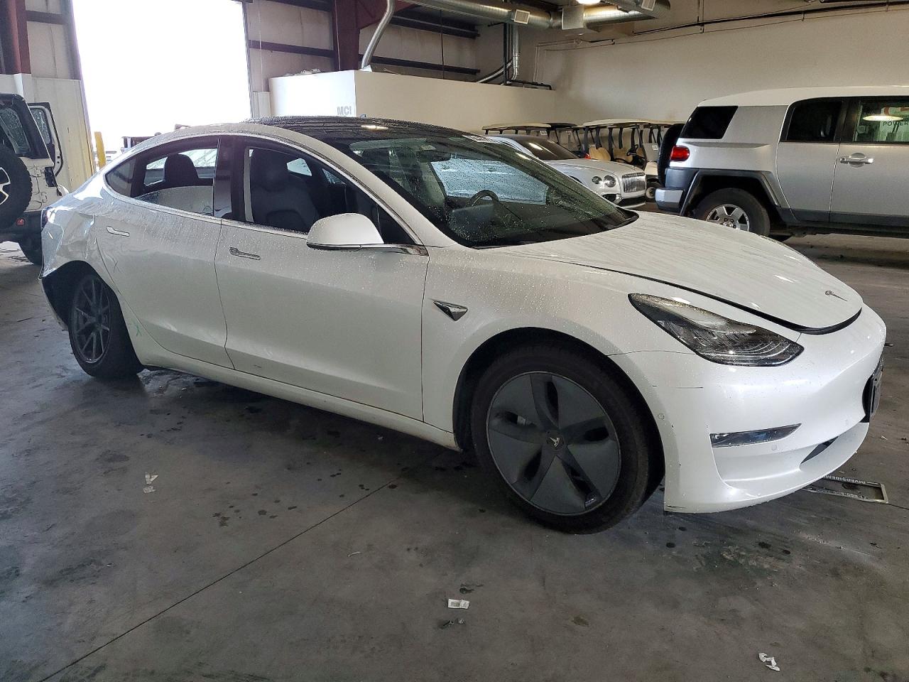 2019 TESLA MODEL 3 photo 4
