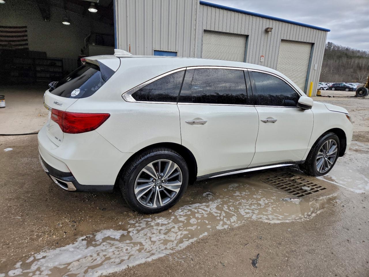 2017 ACURA MDX TECHNOLOGY photo 3