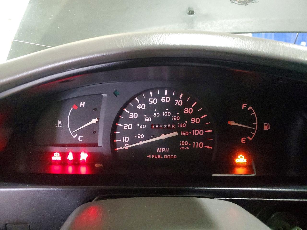 2002 TOYOTA TACOMA photo 9