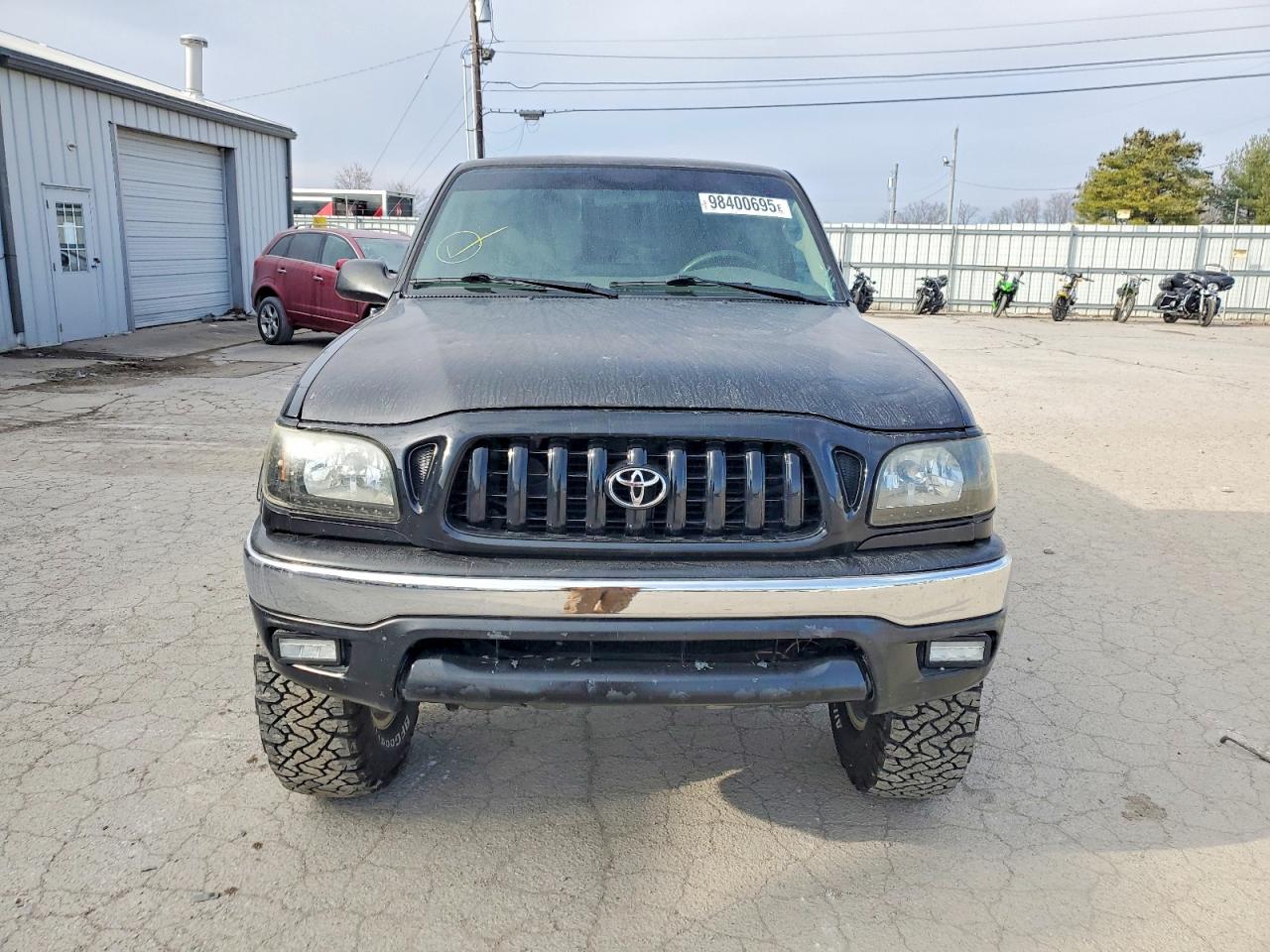 2002 TOYOTA TACOMA photo 5
