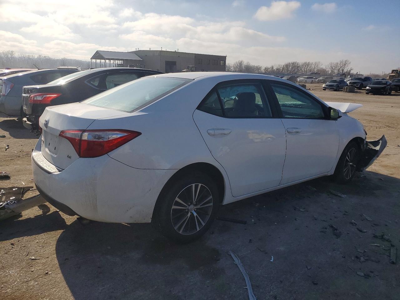 2016 TOYOTA COROLLA L photo 3