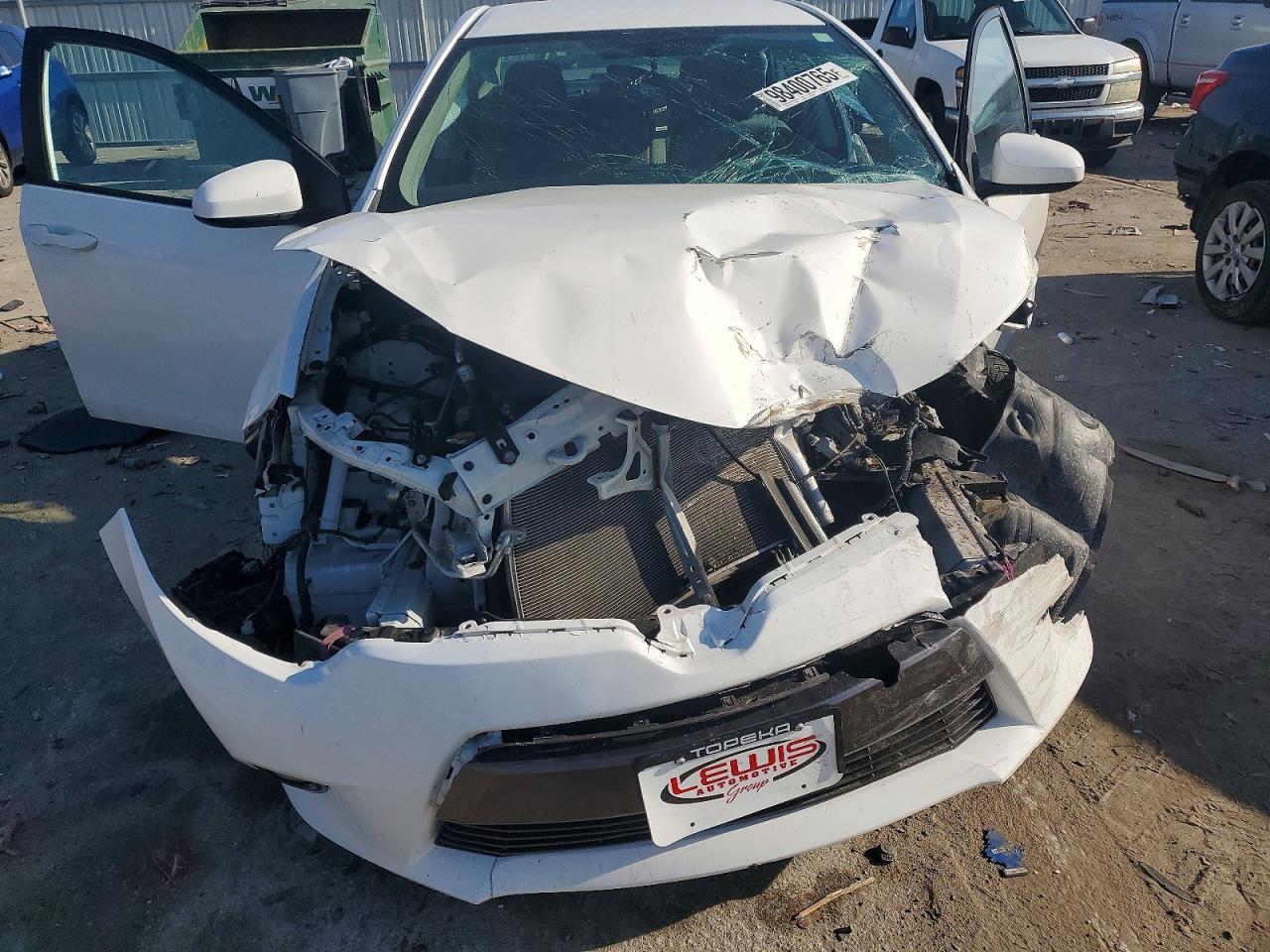 2016 TOYOTA COROLLA L photo 11
