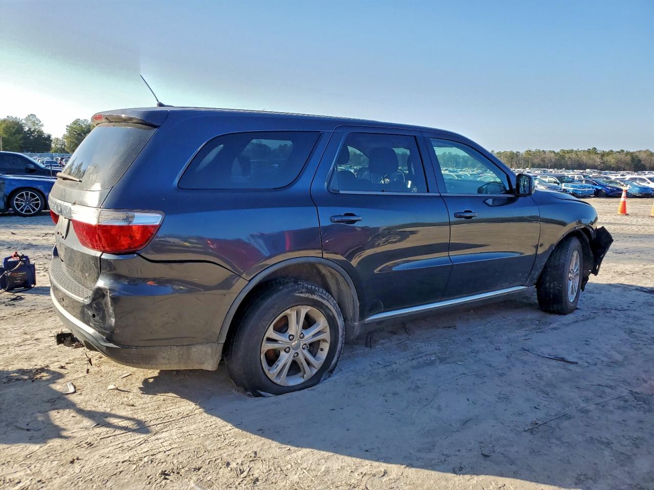 2013 DODGE DURANGO SXT photo 3