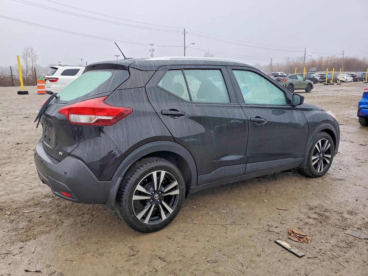 2020 NISSAN KICKS SV photo 3