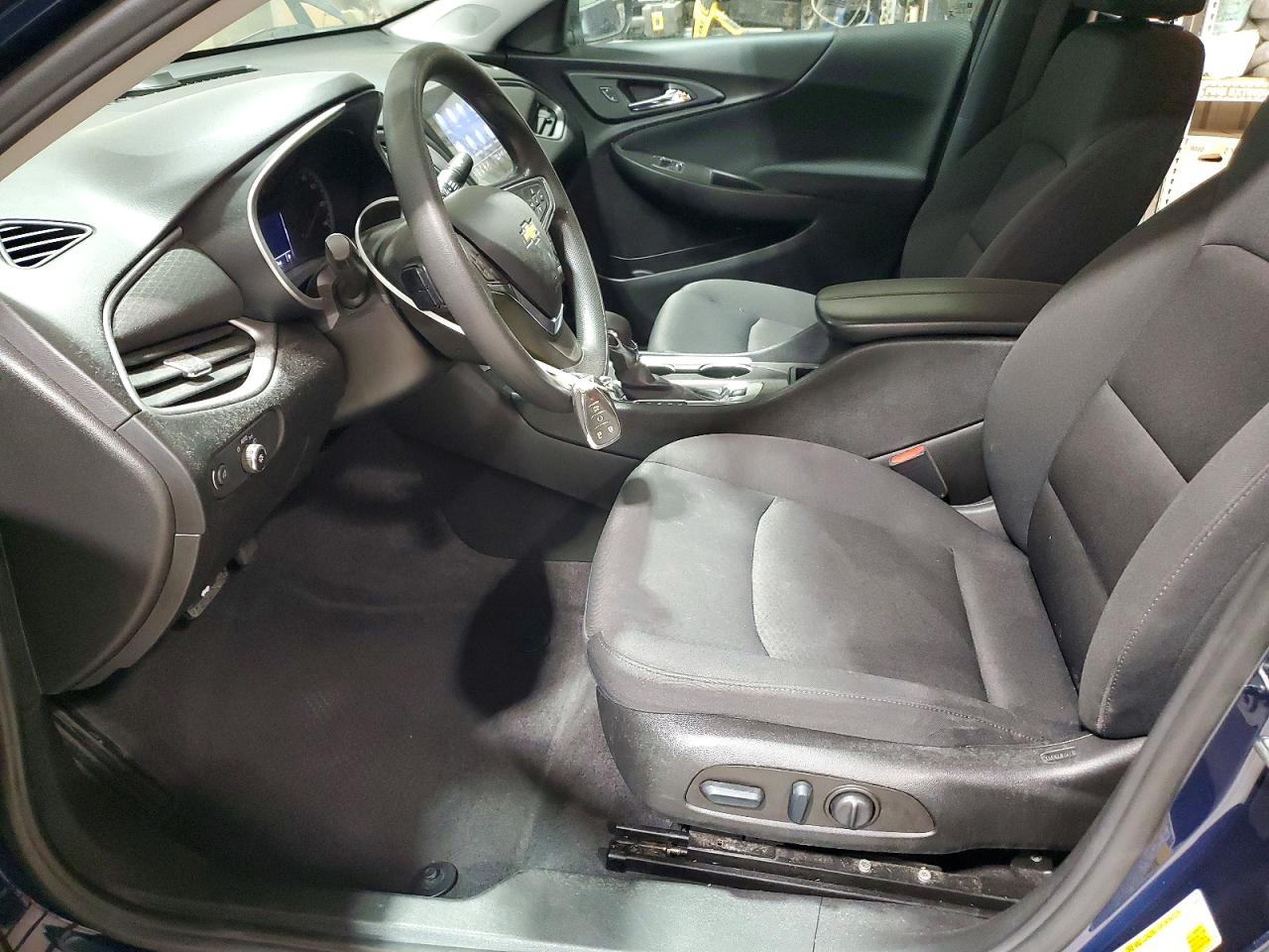 2022 CHEVROLET MALIBU LT photo 7