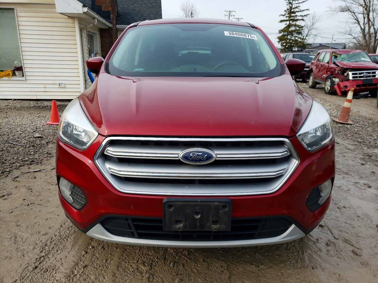 2017 FORD ESCAPE SE photo 5
