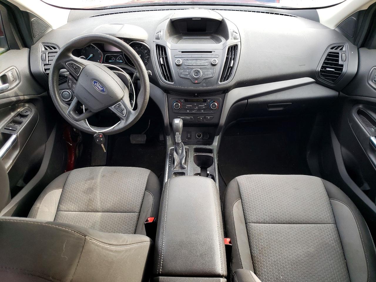 2017 FORD ESCAPE SE photo 8