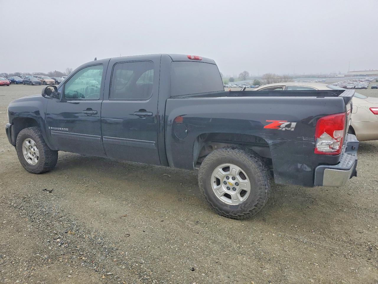 2009 CHEVROLET SILVERADO K1500 LT photo 2