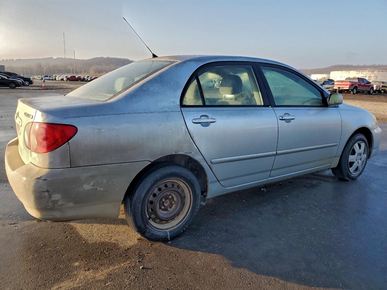 2005 TOYOTA COROLLA CE photo 5