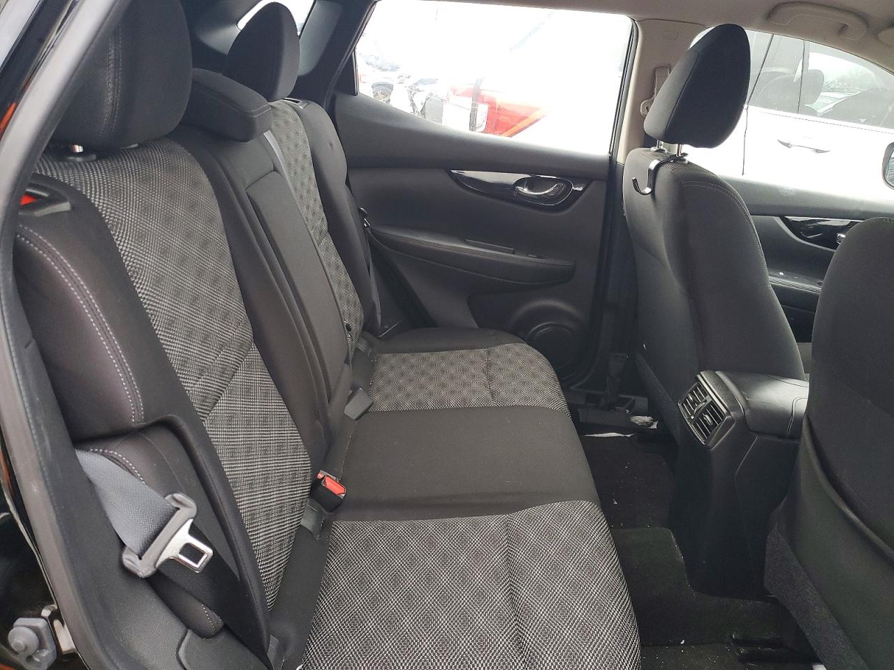2020 NISSAN ROGUE SPORT S photo 11