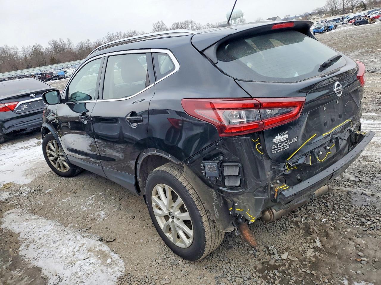 2020 NISSAN ROGUE SPORT S photo 2