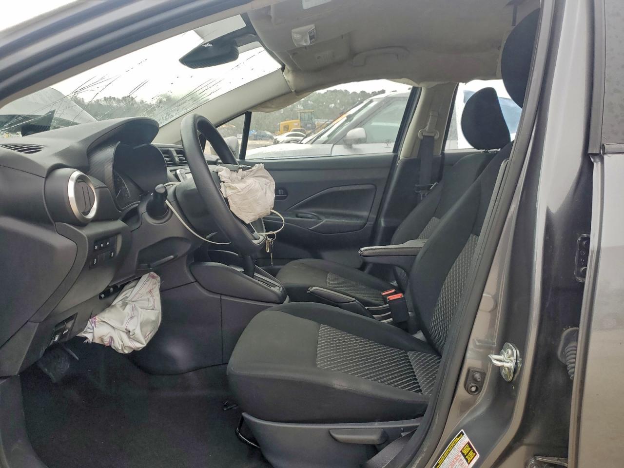 2024 NISSAN VERSA S photo 7