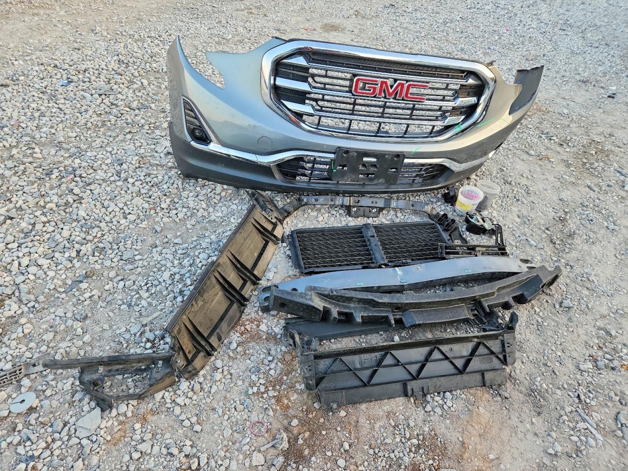 2020 GMC TERRAIN SLT photo 13