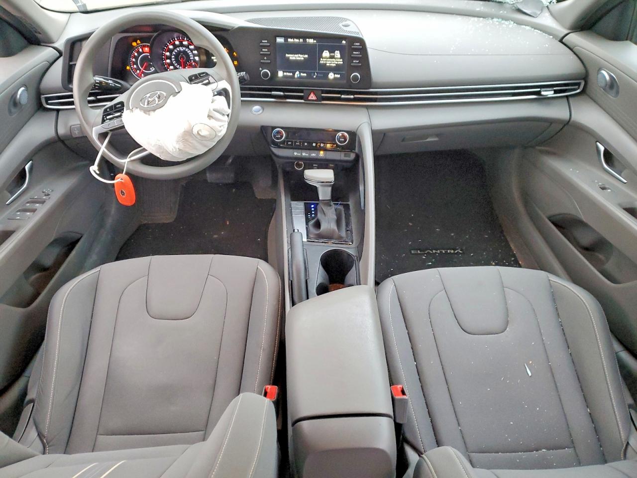 2023 HYUNDAI ELANTRA SEL photo 8