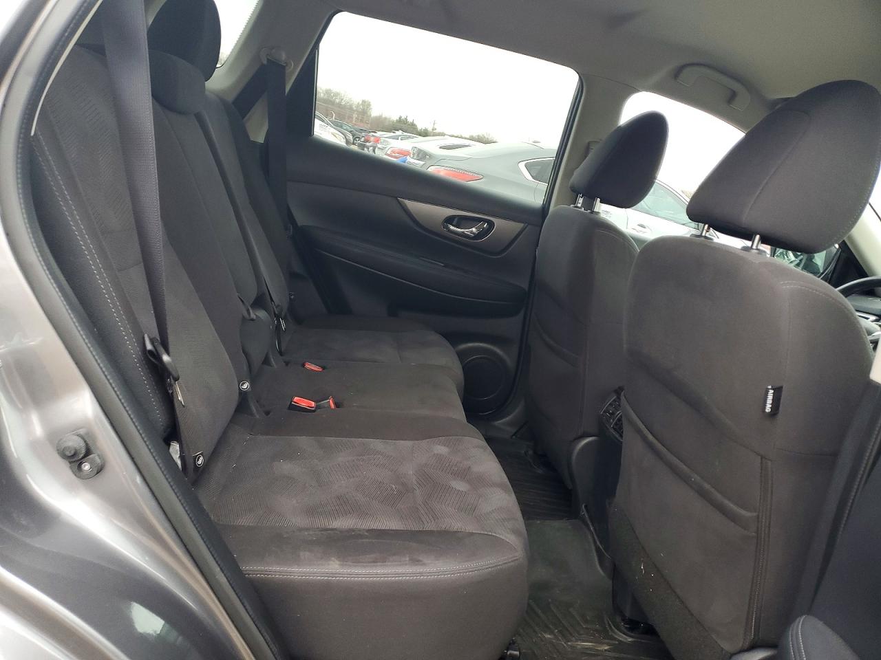 2016 NISSAN ROGUE S photo 11