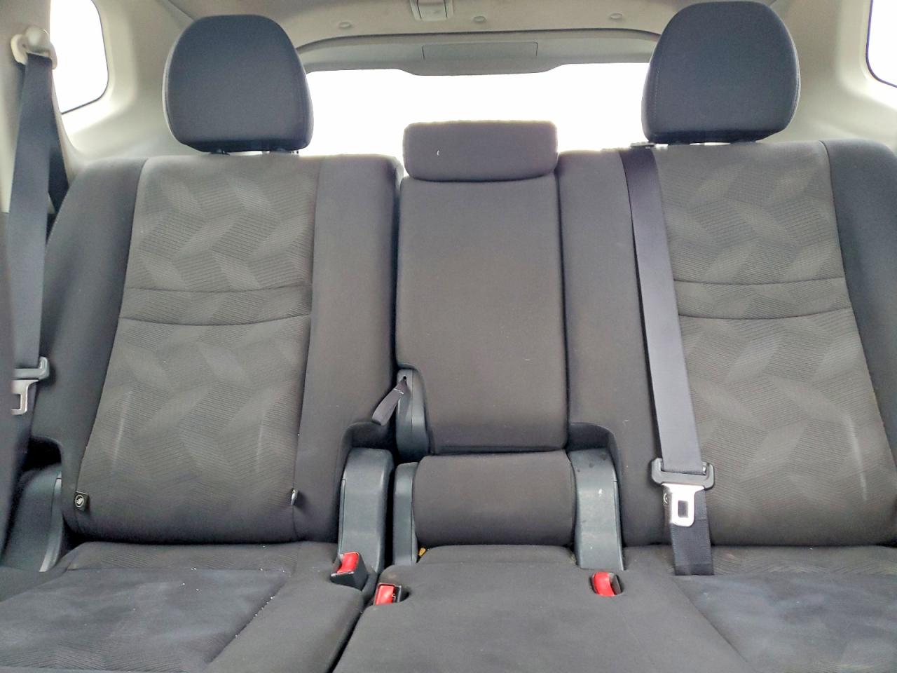 2016 NISSAN ROGUE S photo 10