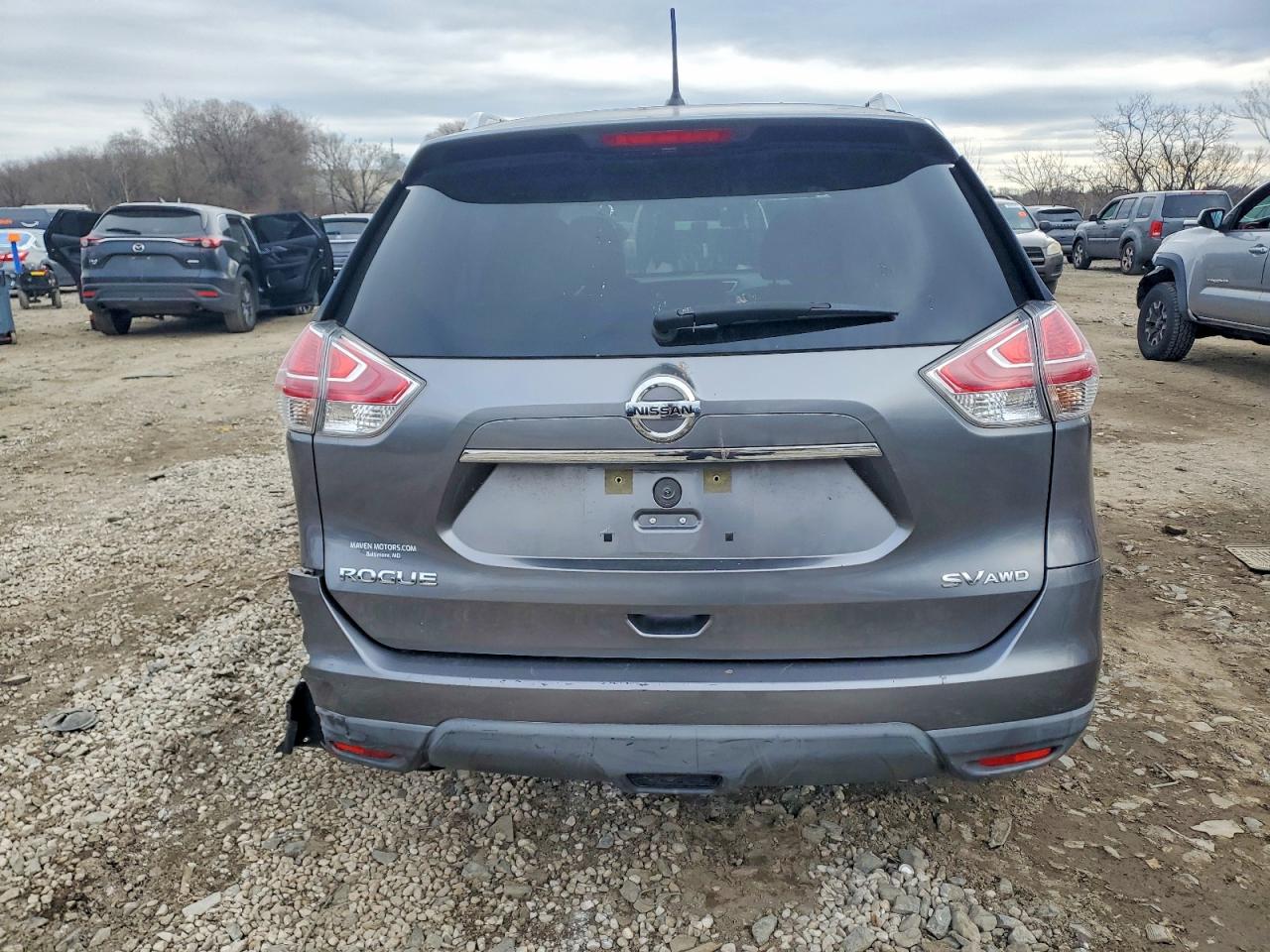 2016 NISSAN ROGUE S photo 6