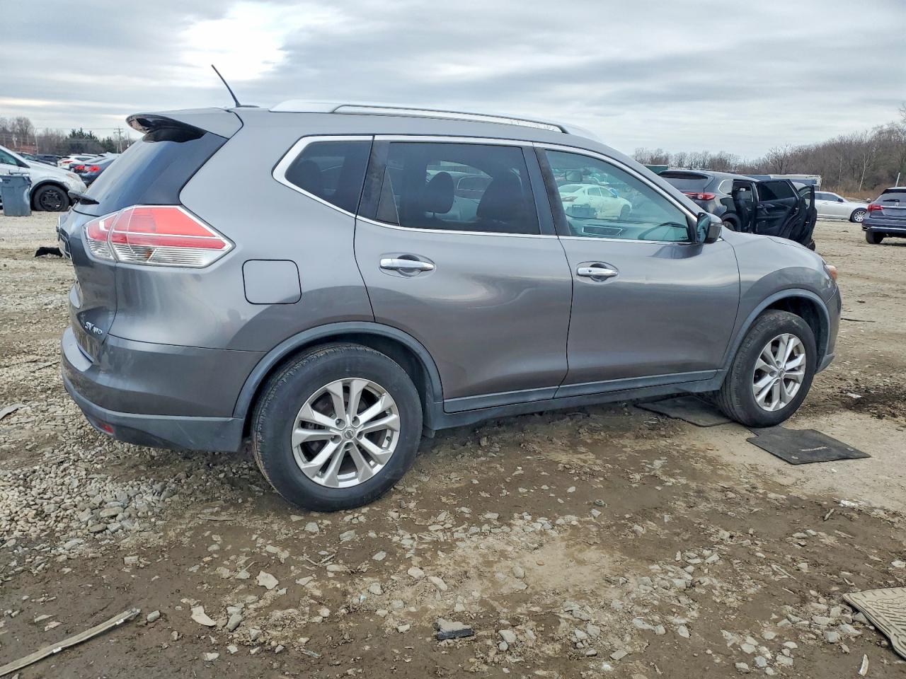 2016 NISSAN ROGUE S photo 3