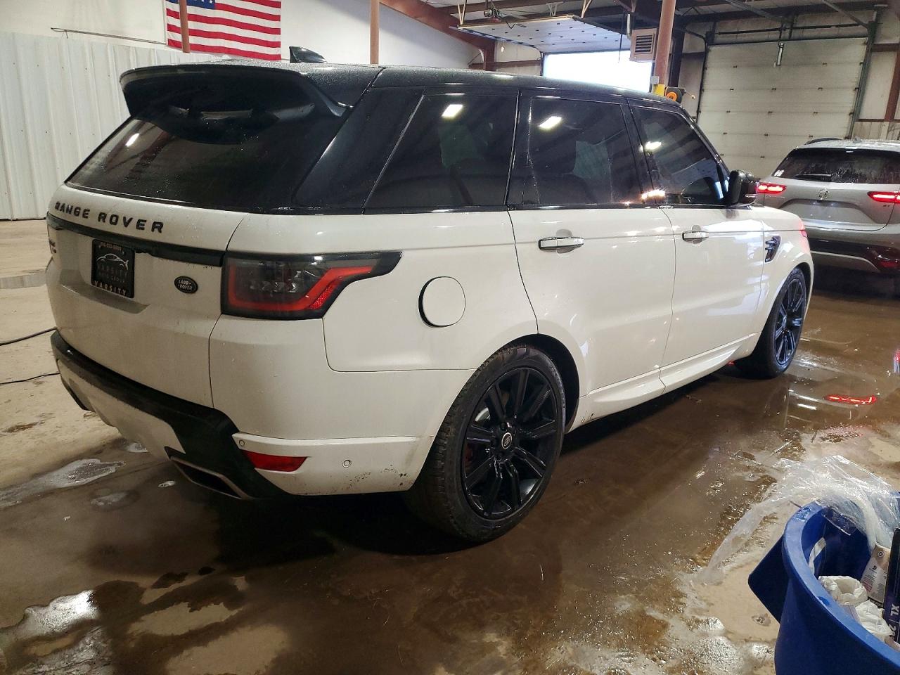 2019 LAND ROVER RANGE ROVER SPORT HST photo 3